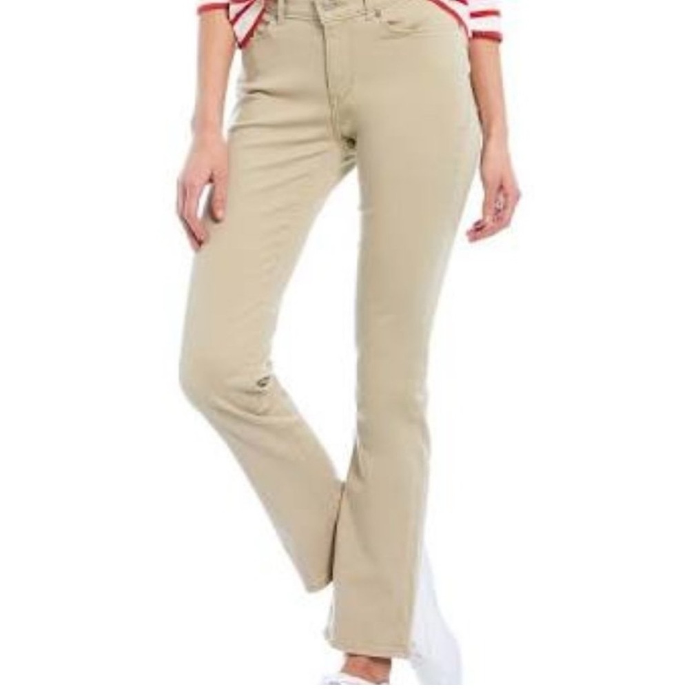 Levi's Women’s Classic Straight Leg Khaki Jeans 6 Soft Casual Work Pants Levis